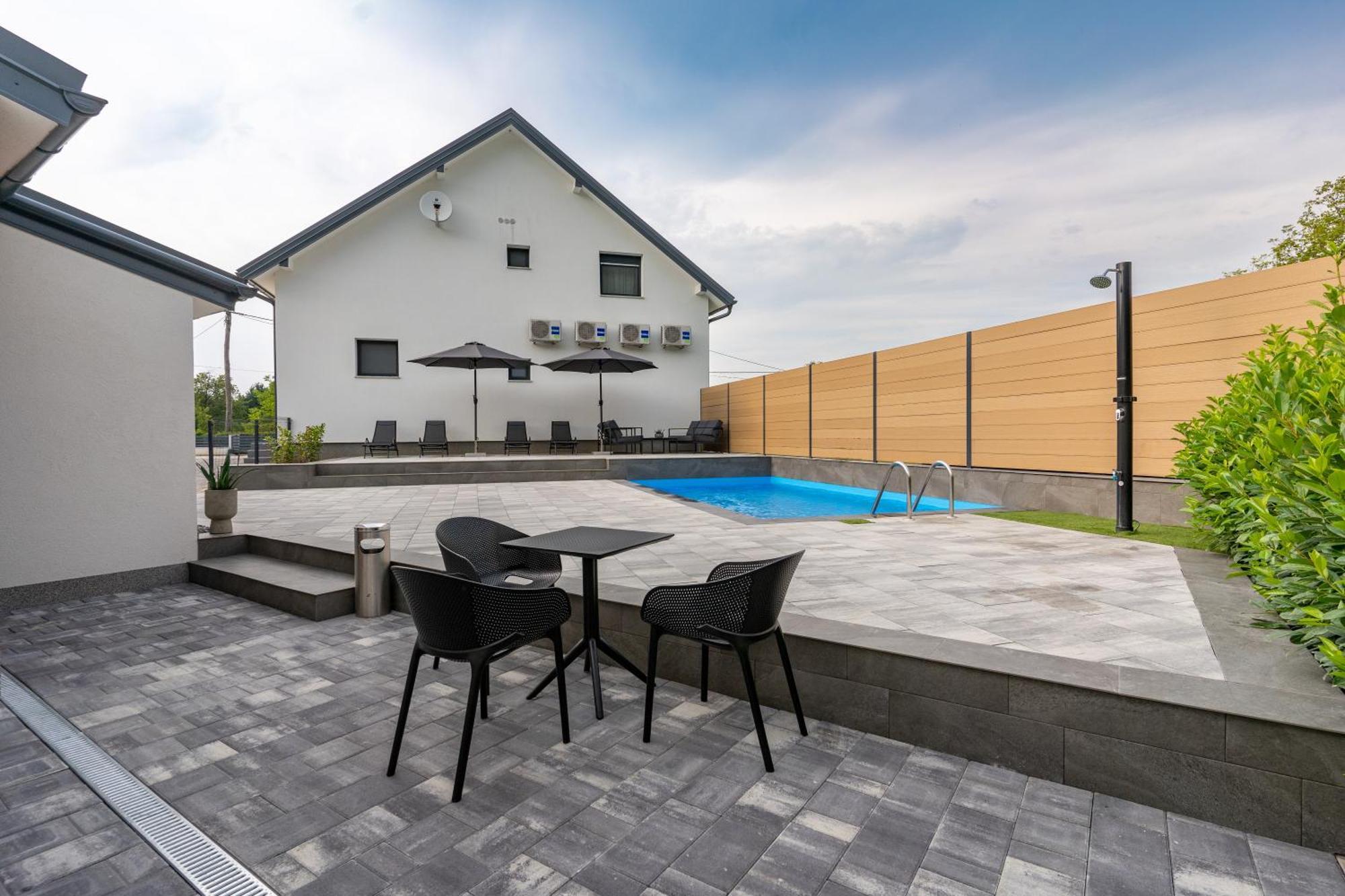 Apartments & Room Forest Slunj Exteriér fotografie